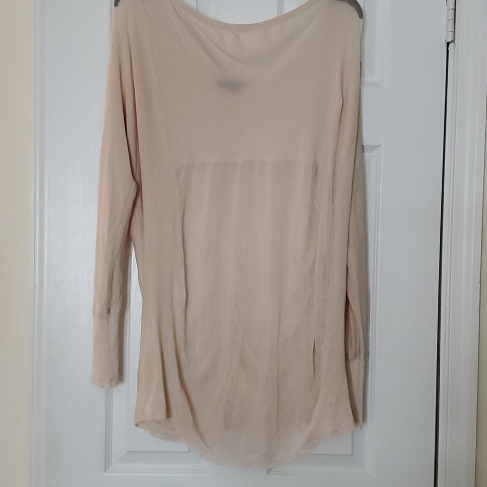 Long-sleeved slouchy top